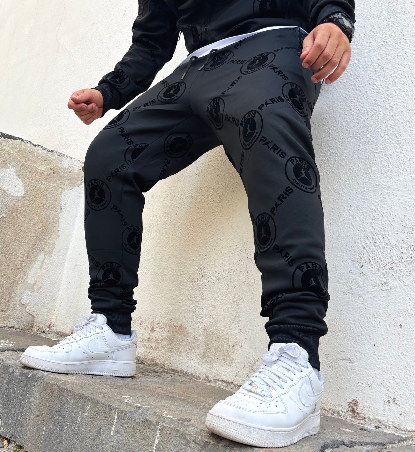 Tuta Paris 🥷