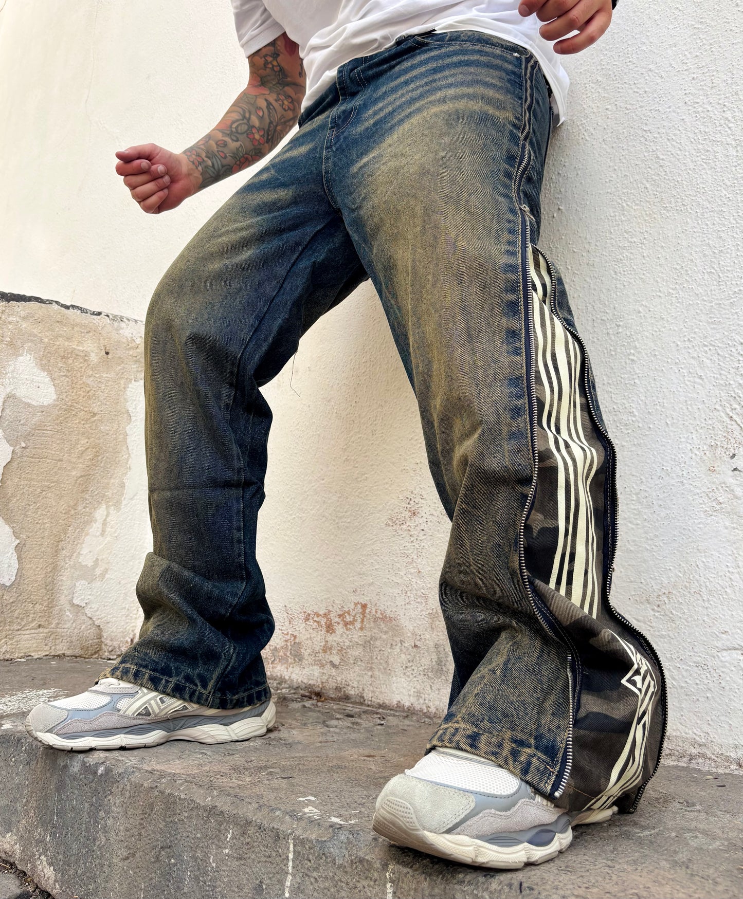 Baggy zip Ad