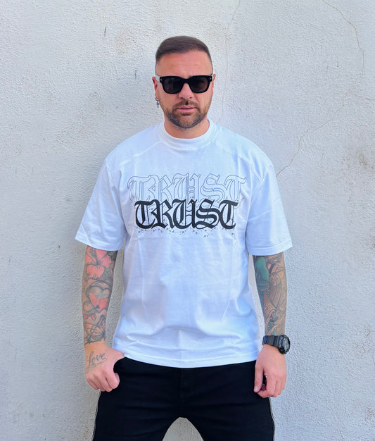 T-shirt gotic