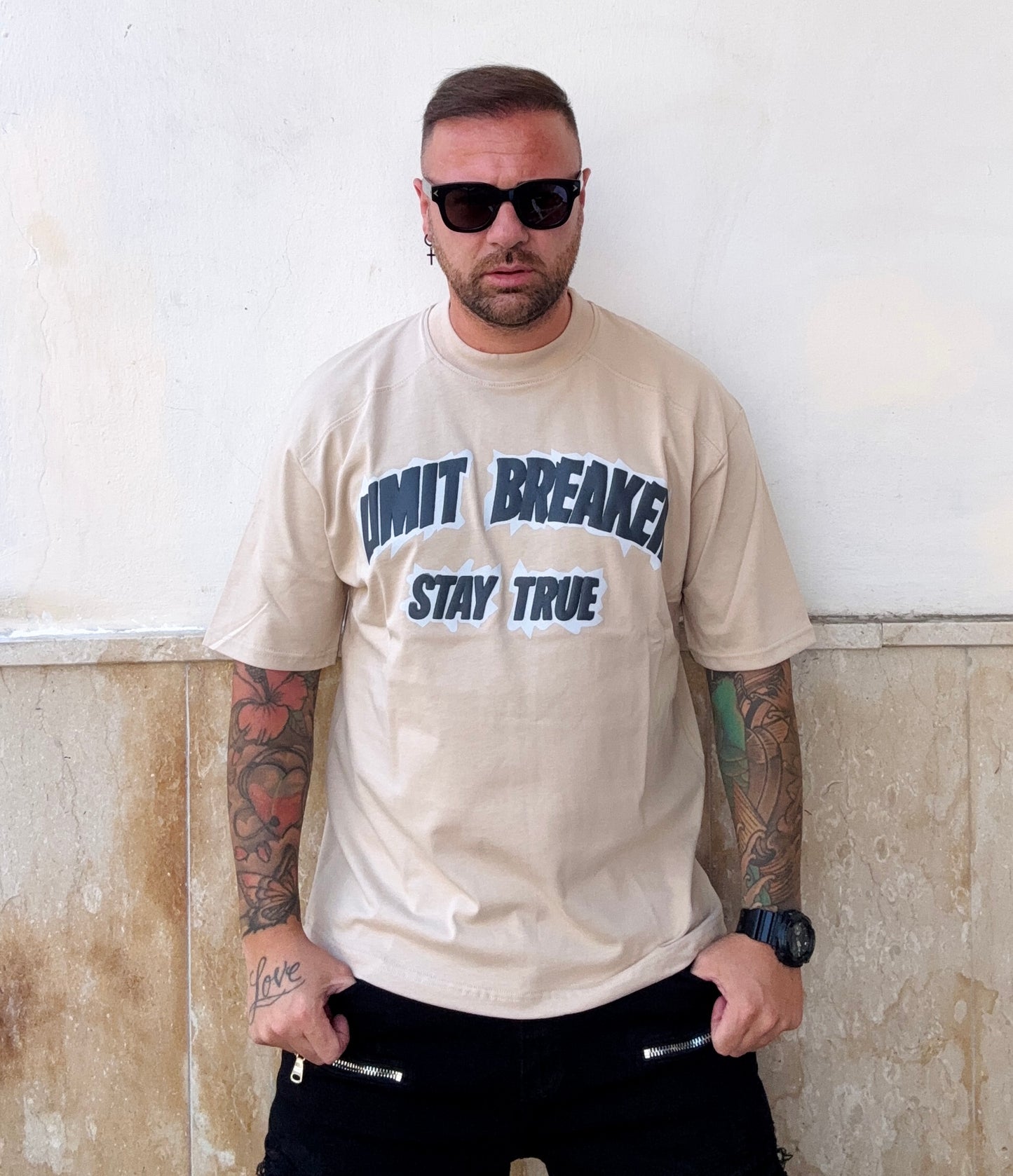 T-shirt Breaker