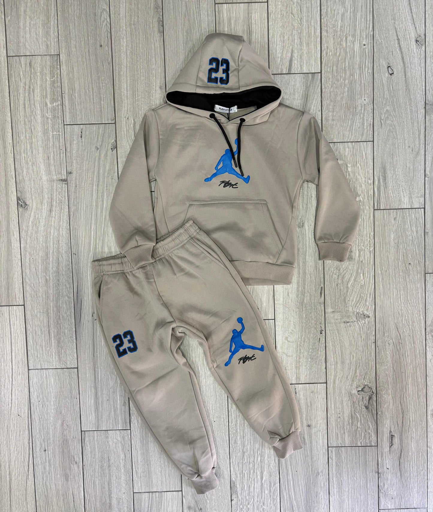 Tuta Paris bambino 👦🏻 🌪️